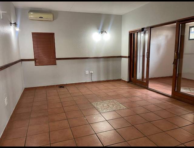 3 BEDROOM HOUSE FOR SALE IN VANDERBIJLPARK SE 2
